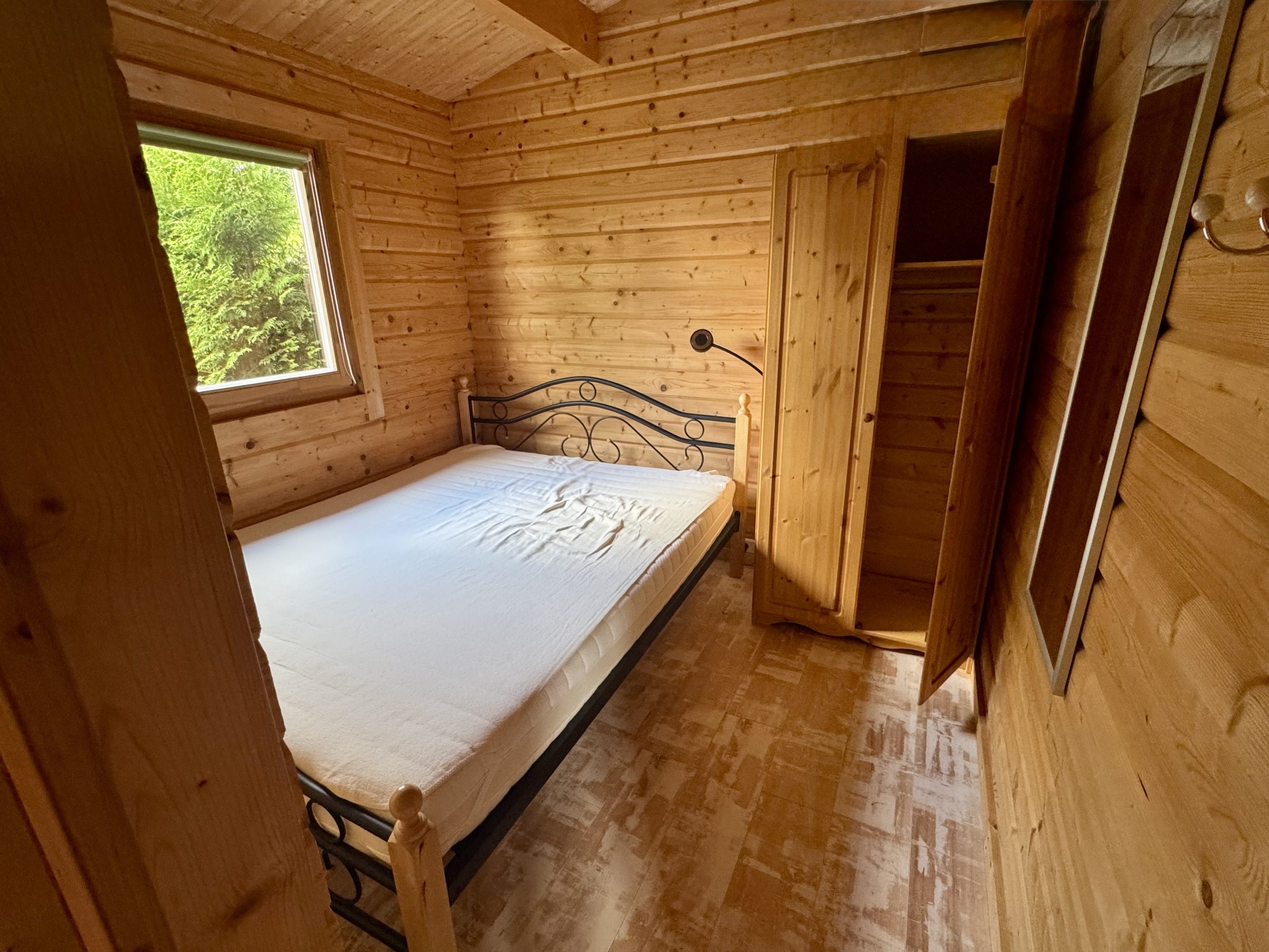 Base Butze Schlafzimmer